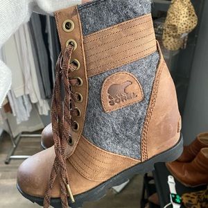 Sorel wedge booties